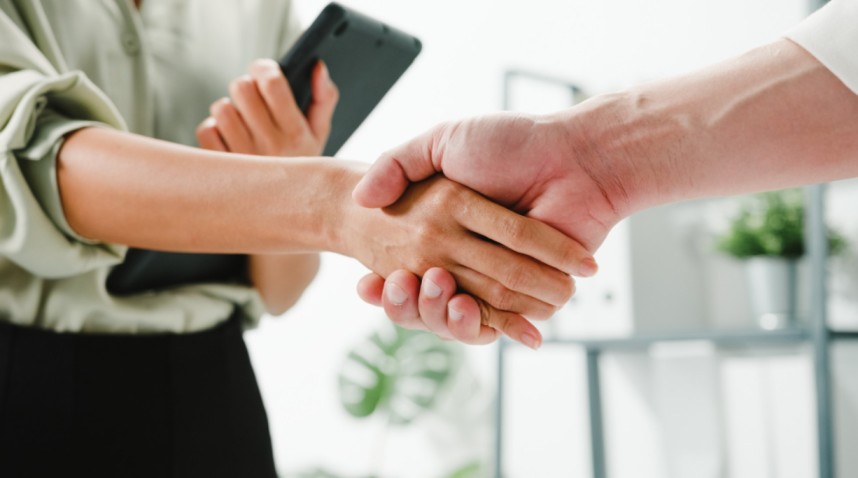 How to Build a Positive Relationship with Homeowners